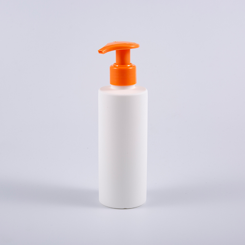 Flacone detergente per lozione con pompa per lavaggio a mano in PE rotondo bianco gelo da 200 ml