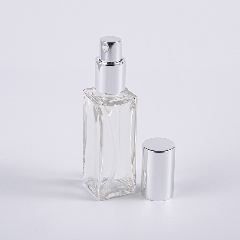 Idratanti per il viso in viaggio Flacone per lozione quadrata in PETG da 30 ml Idratanti per il viso in viaggio Flacone per lozione quadrata in PETG da 30 ml