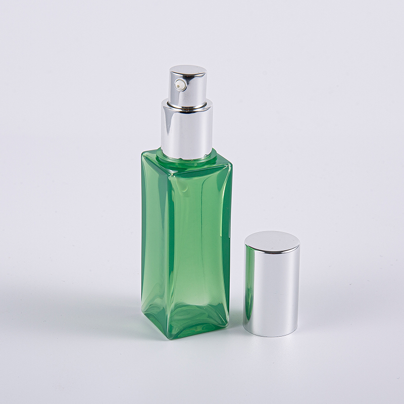 Idratanti per il viso in viaggio Flacone per lozione quadrata in PETG da 30 ml Idratanti per il viso in viaggio Flacone per lozione quadrata in PETG da 30 ml