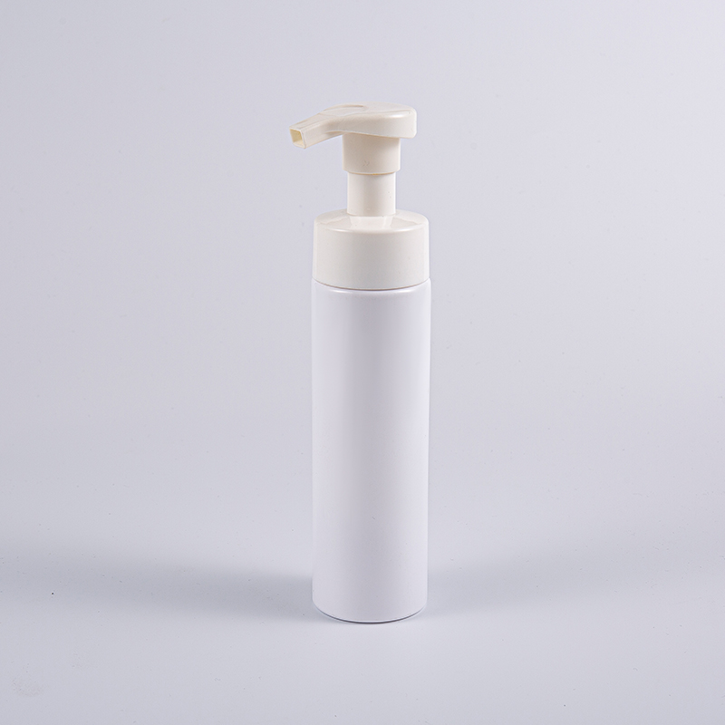 Flacone con pompa in schiuma detergente rotonda da 200 ml progettato con contenitore portatile