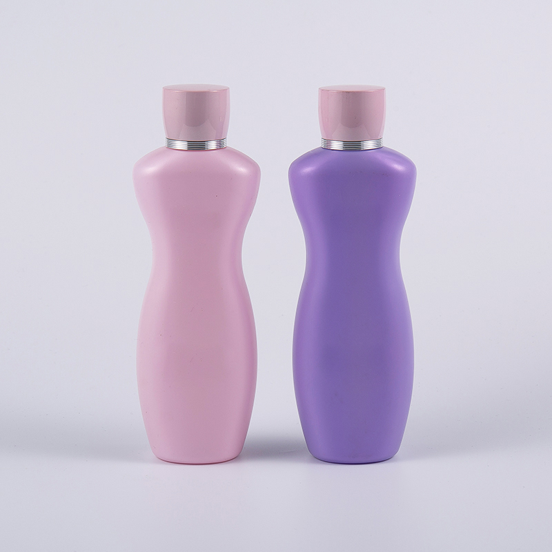 Bottiglia per il lavaggio del bagno con lozione per il corpo in PE da 200 ml di forma ergonomica di colore rosa viola